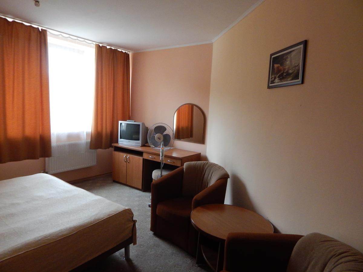 Karpaty Viking Motel Nizhneye Sinevidnoye Bagian luar foto