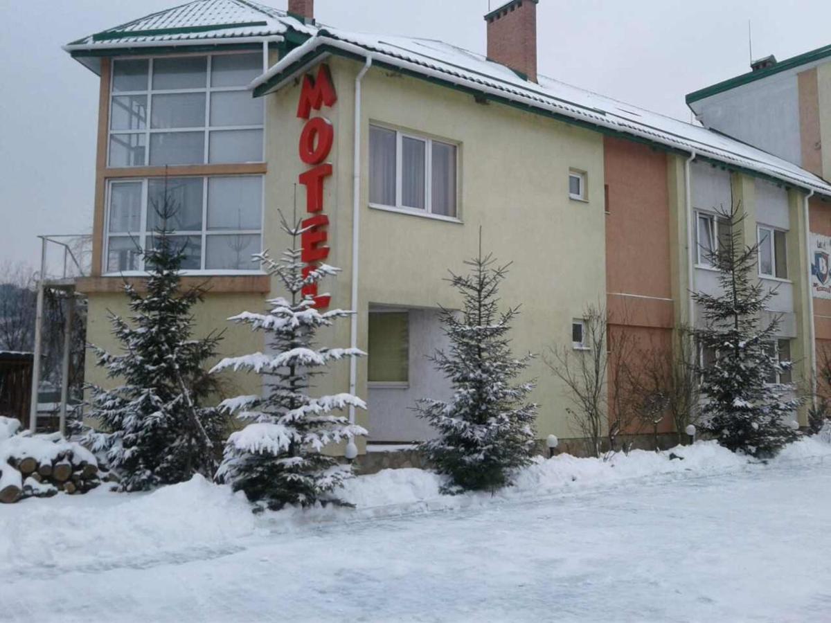 Karpaty Viking Motel Nizhneye Sinevidnoye Bagian luar foto